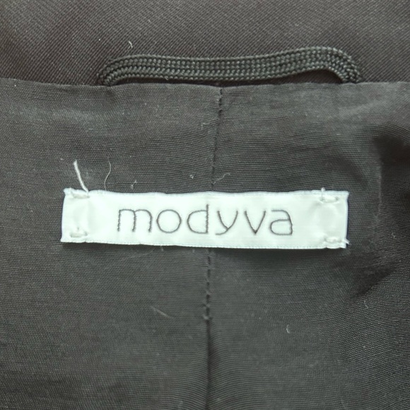 ๐ค Vintage Modyva Italian Blazer | Y2K Fitted Black Jacket | MSRP $800 - Picture 6 of 8
